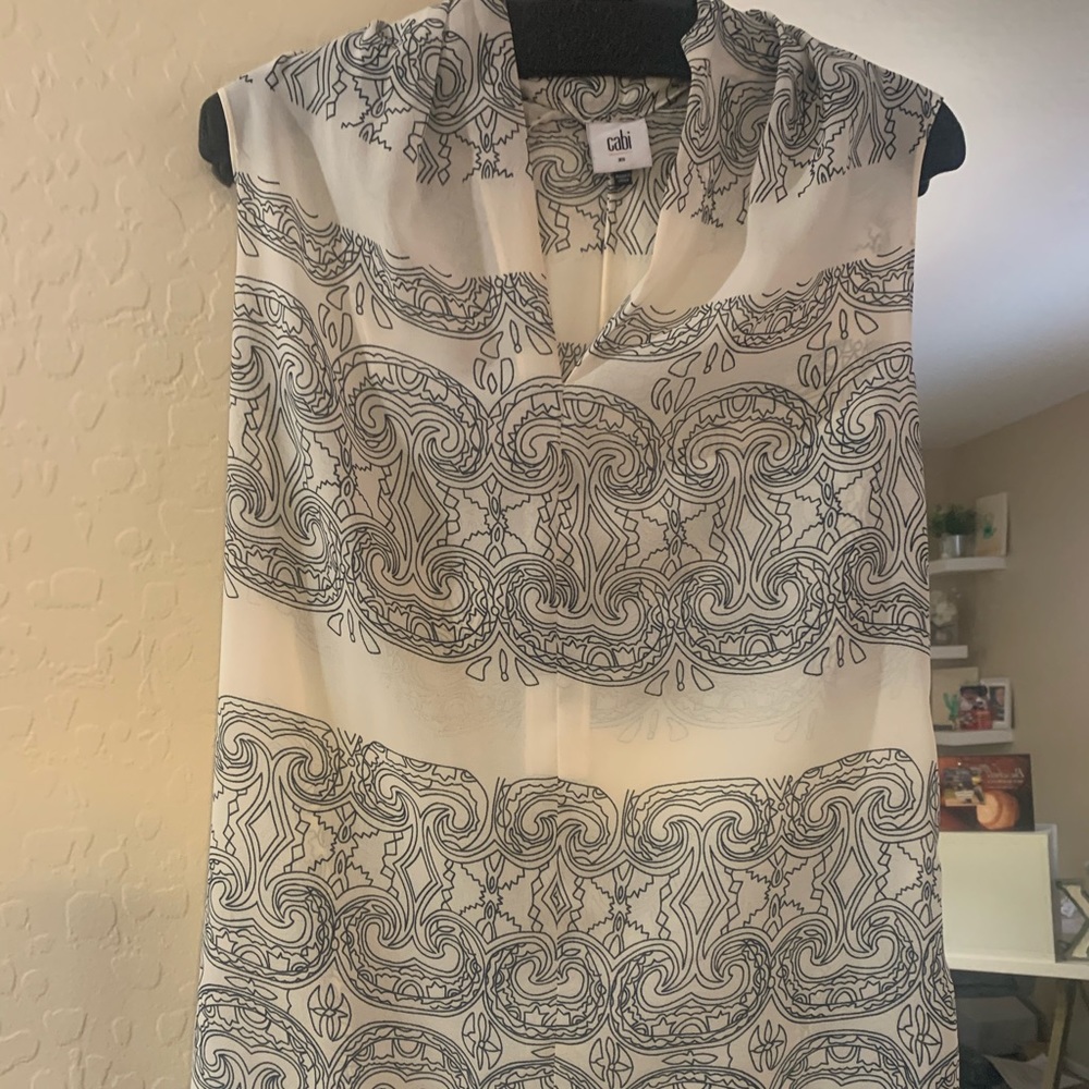 Cabi scrollwork top